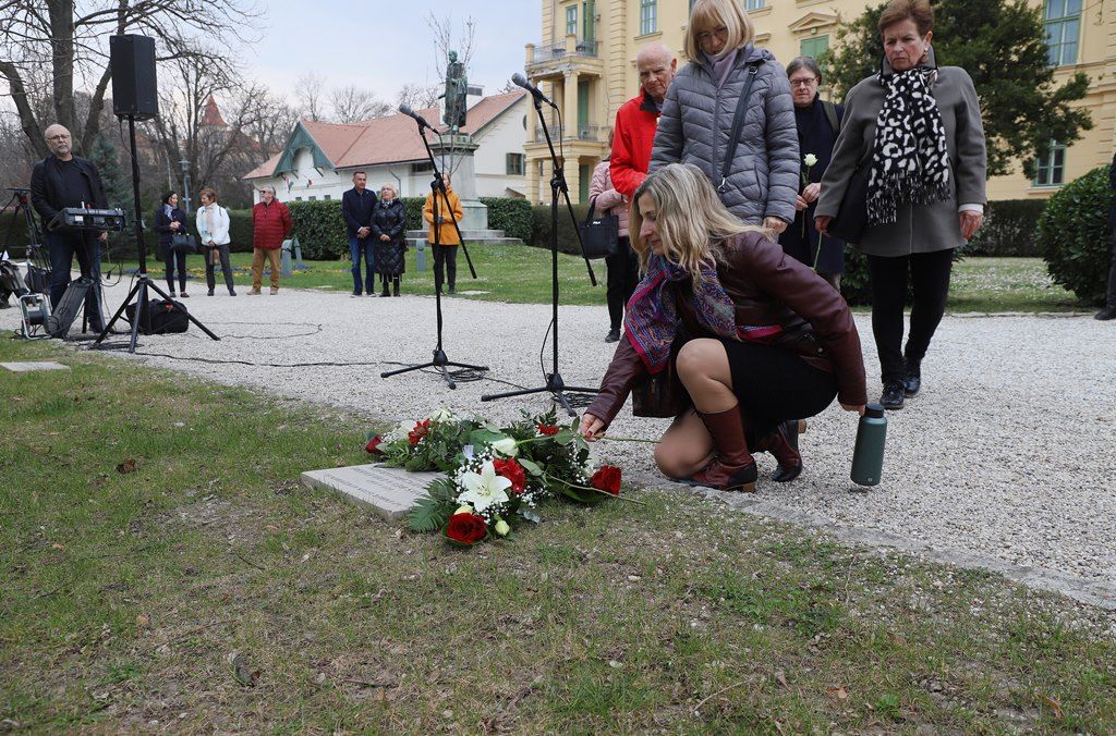 Hamvas Bélára emlékeztek