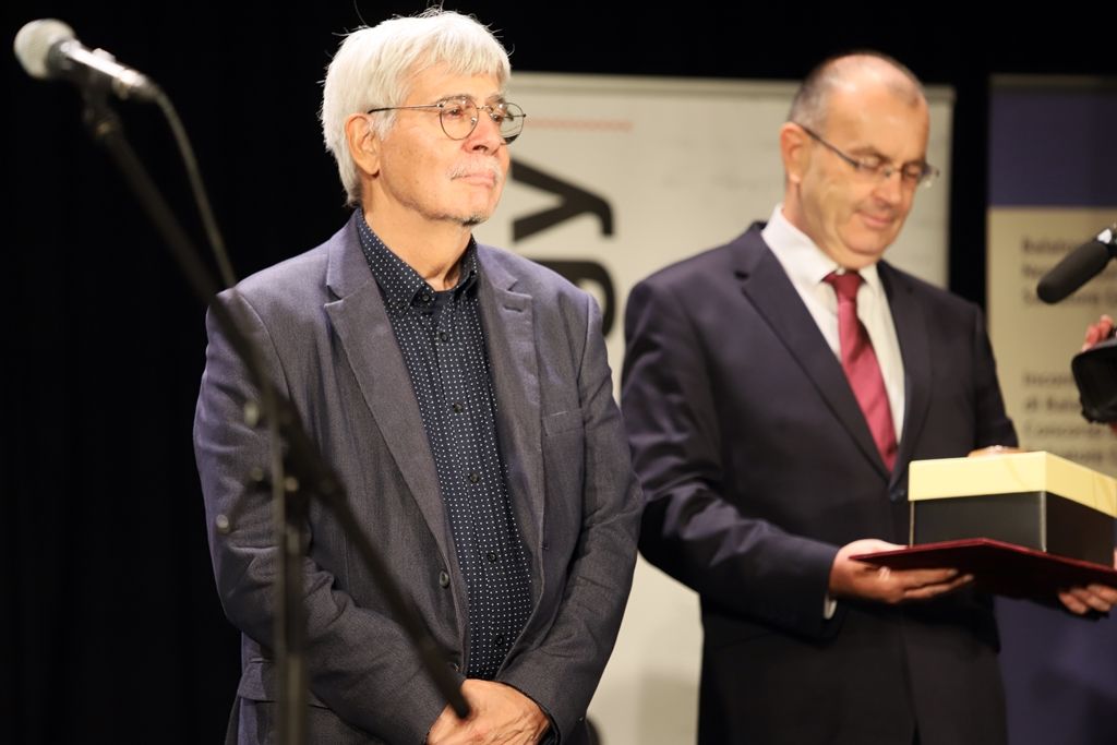 Költők és fák – Orosz István nyerte a 34. Quasimodo Költőversenyt